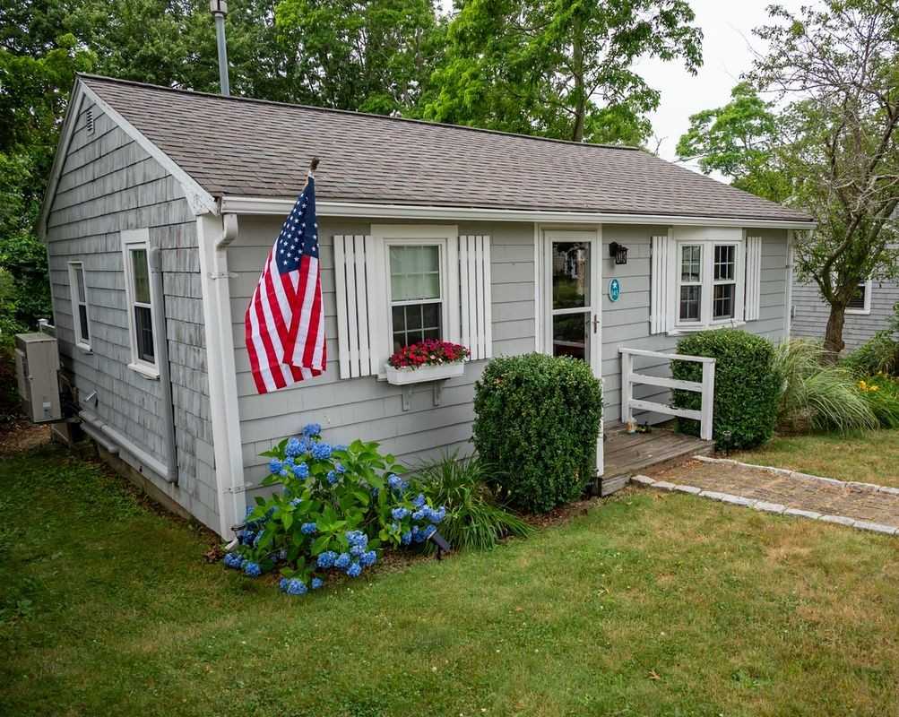 145 Arnold Rd