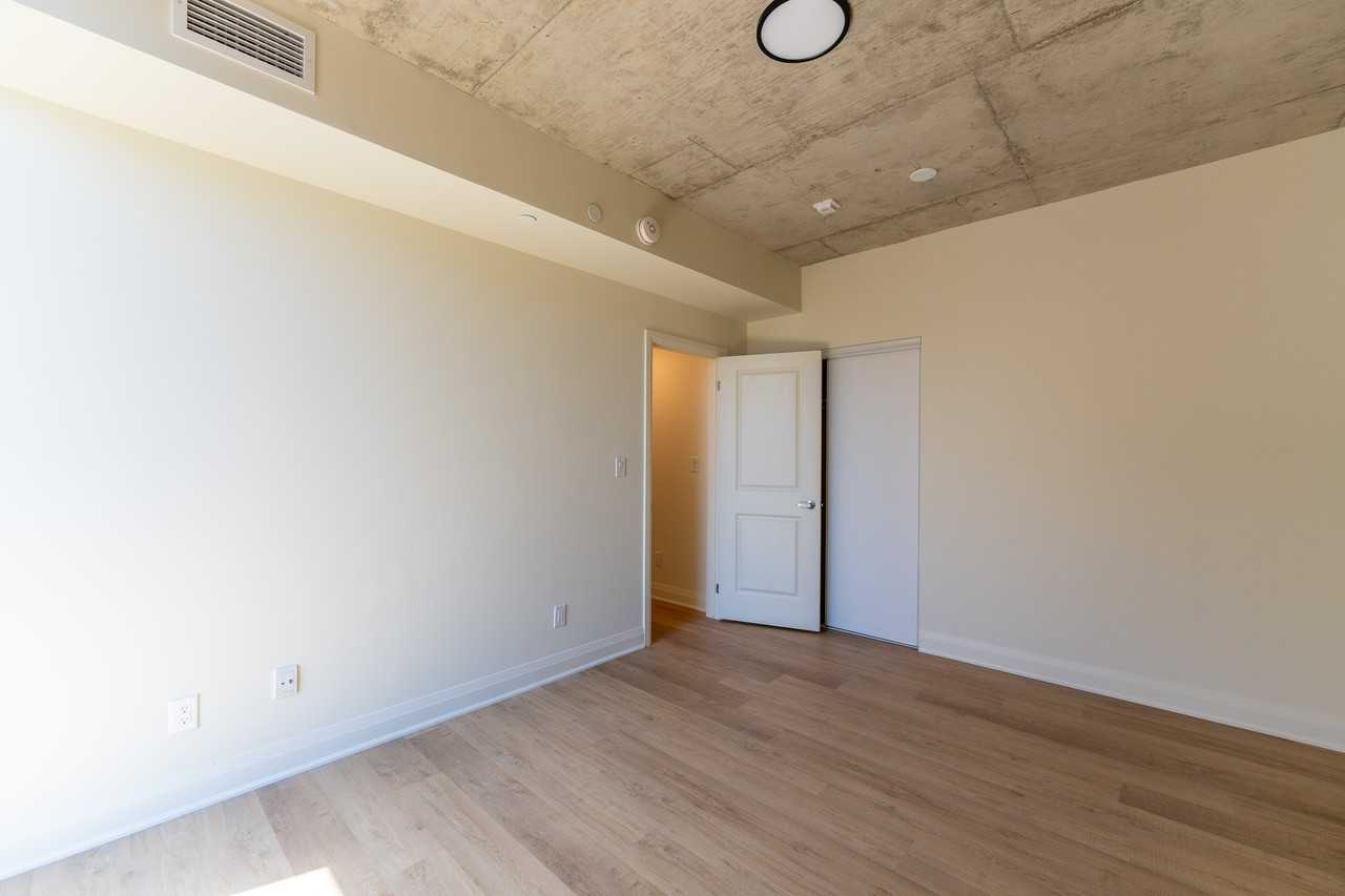 11 Robert St - Photo 7 of 13