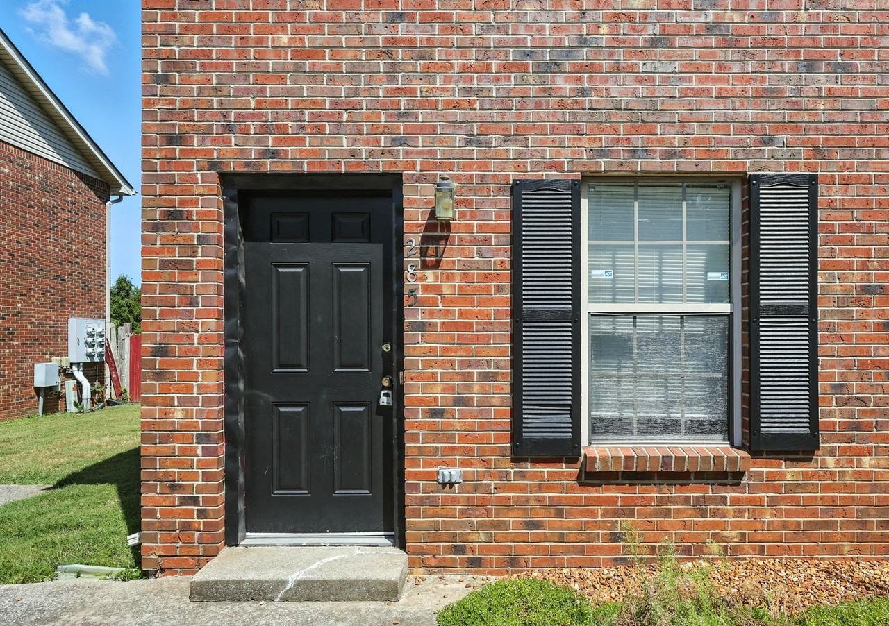 285A Stateline Rd - Photo 2 of 18