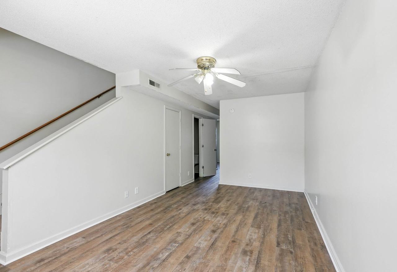 285A Stateline Rd - Photo 4 of 18