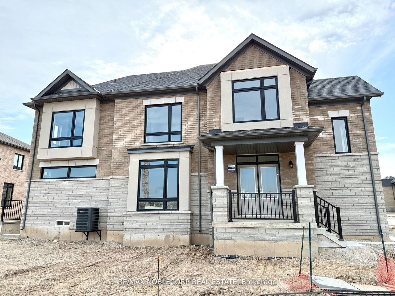 45 Arnold Circle - Photo 2 of 19