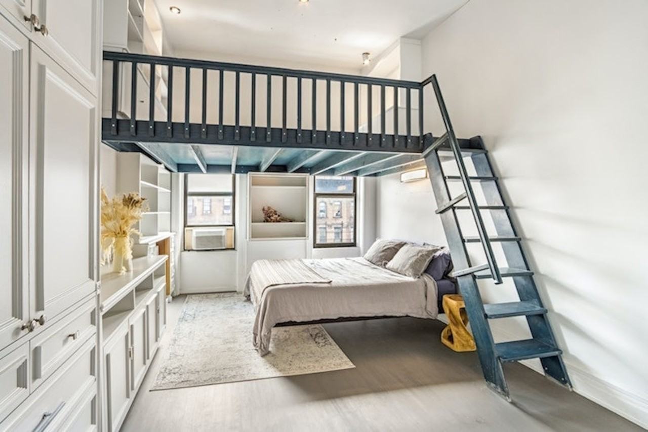 490 Amsterdam Ave #5N - Photo 4 of 5