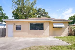 5809 Buchanan St - Photo 1 of 1