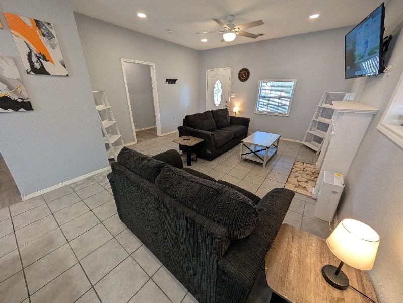 503 Nolan St - Photo 2 of 18