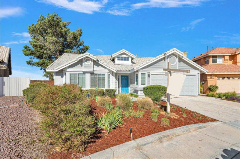 17674 High Vista St - Photo 2 of 28