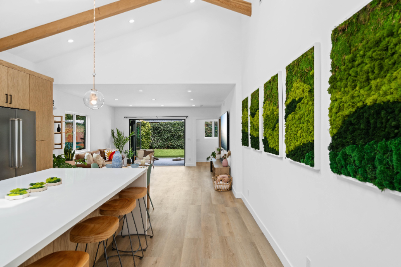 4258 Beethoven St - Photo 2 of 42