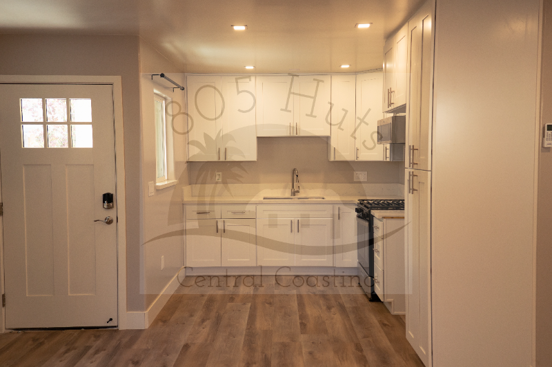 1117 Clubhouse Dr #2 - Photo 2 of 10