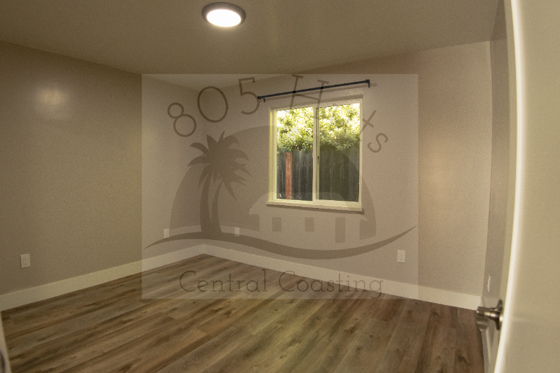 1117 Clubhouse Dr #2 - Photo 3 of 10