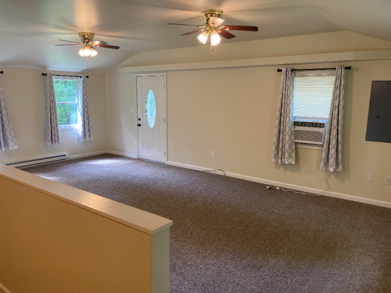 95 River Crest Rd - Photo 2 of 10