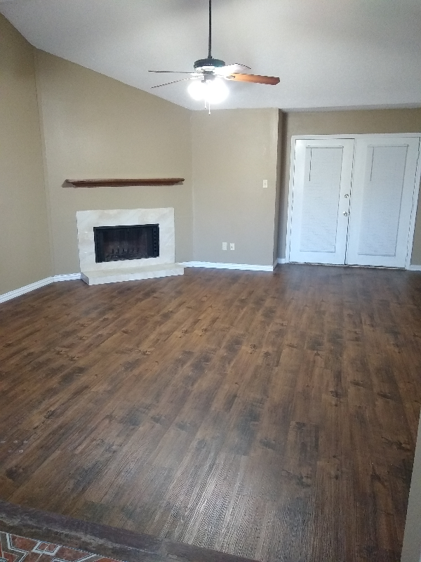 306 E Apollo Rd - Photo 3 of 11