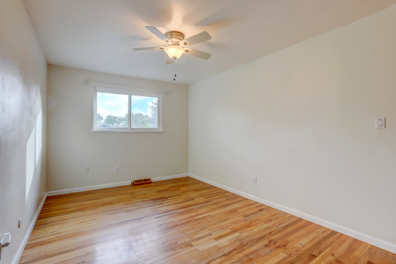 2403 South Lima Way - Photo 2 of 18