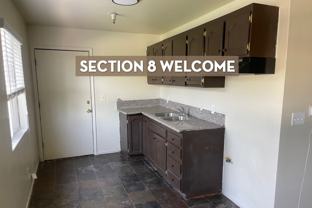 5243 Huntington Dr N #4 - Photo 1 of 1