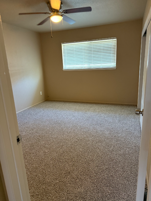 445 S 2nd St #1 - Photo 2 of 4