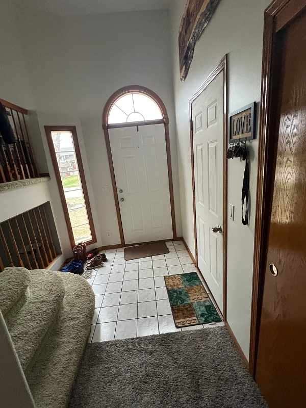 2409 Marilyn Dr - Photo 2 of 17