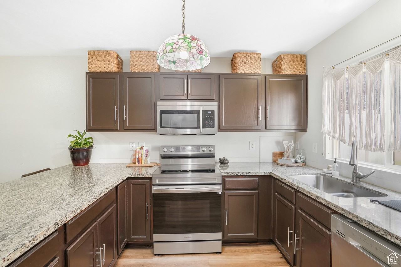 475 N Redwood Rd #NA - Photo 4 of 15