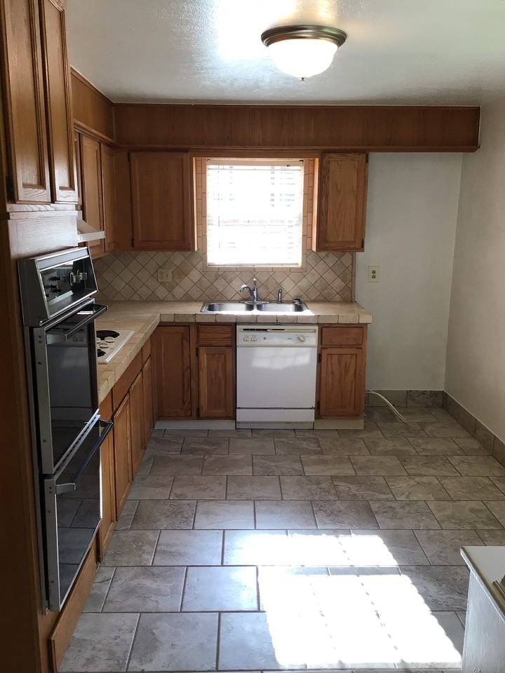 208 W Wayne St #NA - Photo 5 of 14