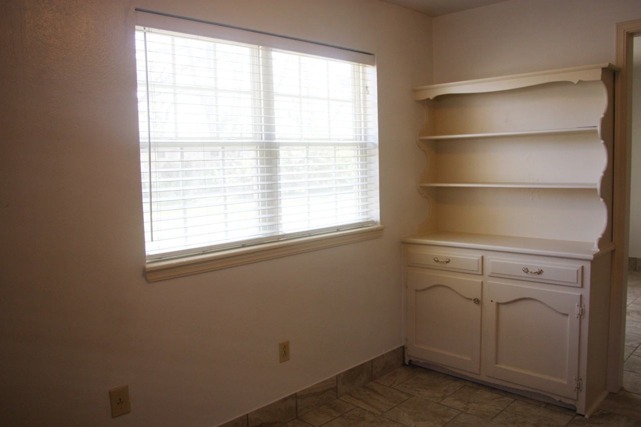 208 W Wayne St #NA - Photo 6 of 14