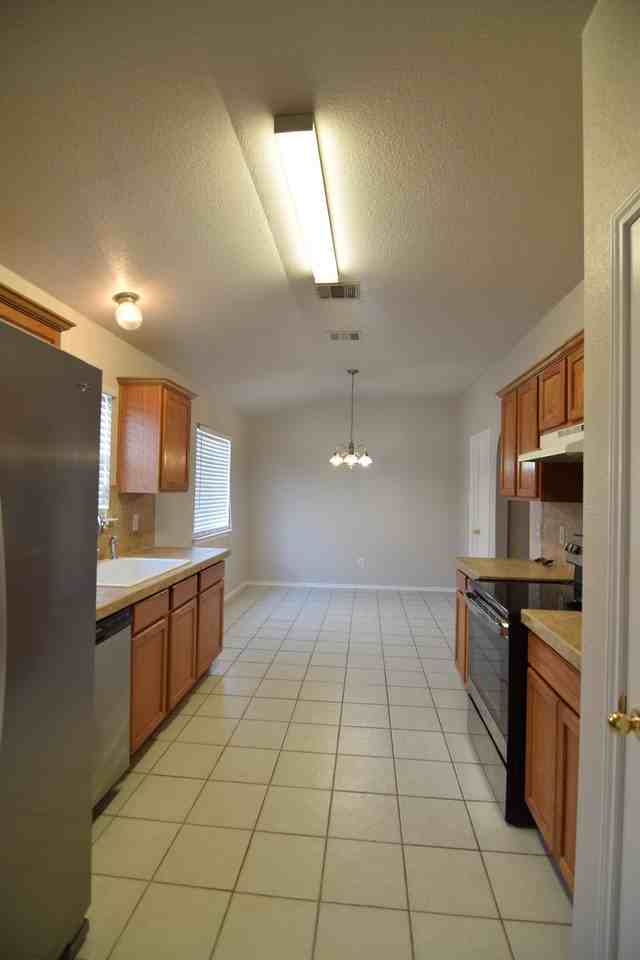 5006 Sydney Harbour Ct #NA - Photo 4 of 20