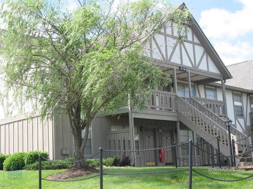 6401 Nightingale Ln #316 - Photo 3 of 15