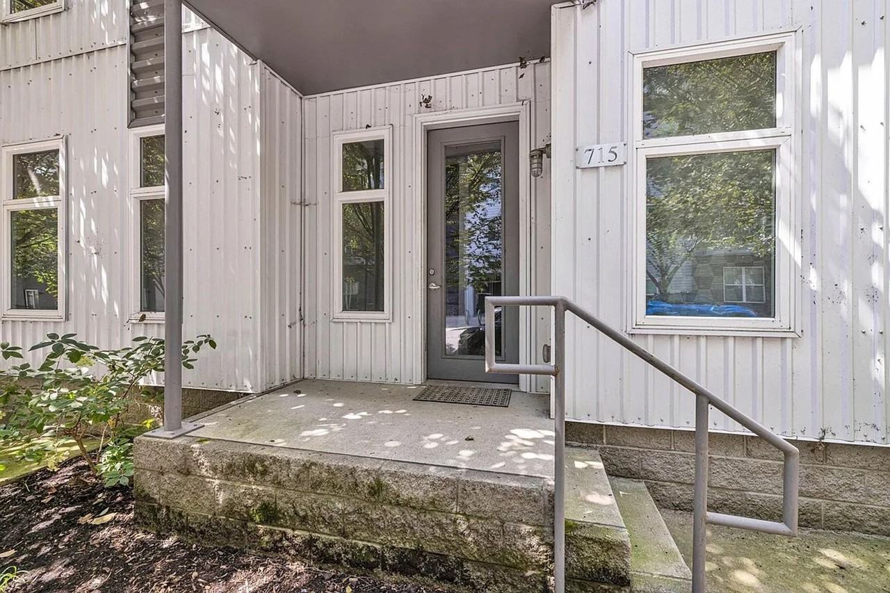 715 Cleo Miller Dr - Photo 2 of 47