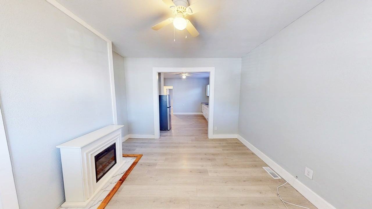 511 E Deshler Ave - Photo 4 of 16