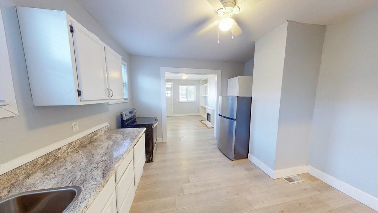 511 E Deshler Ave - Photo 7 of 16