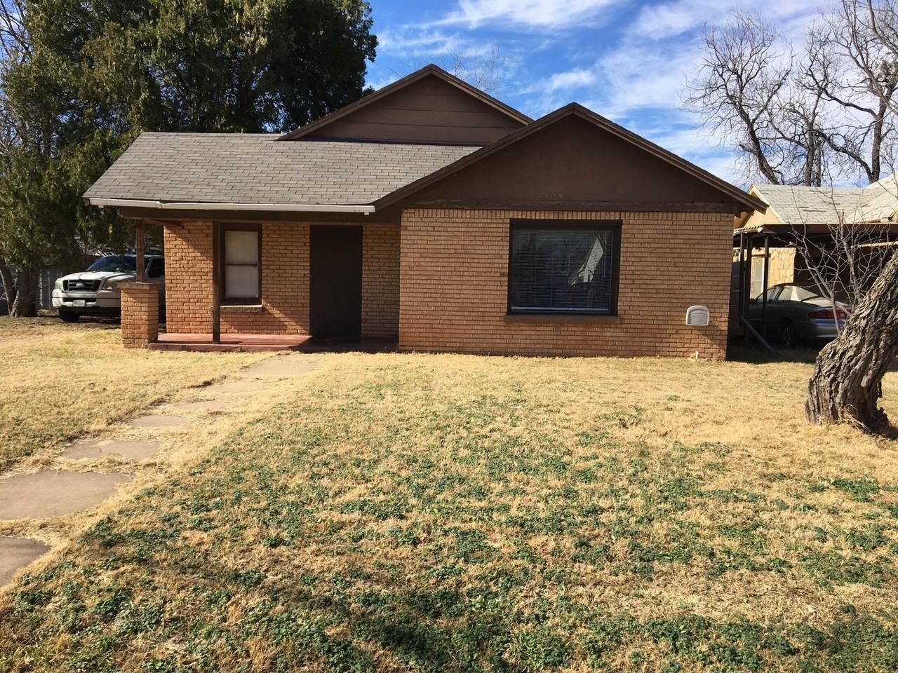 1850 Chestnut St - Photo 2 of 13