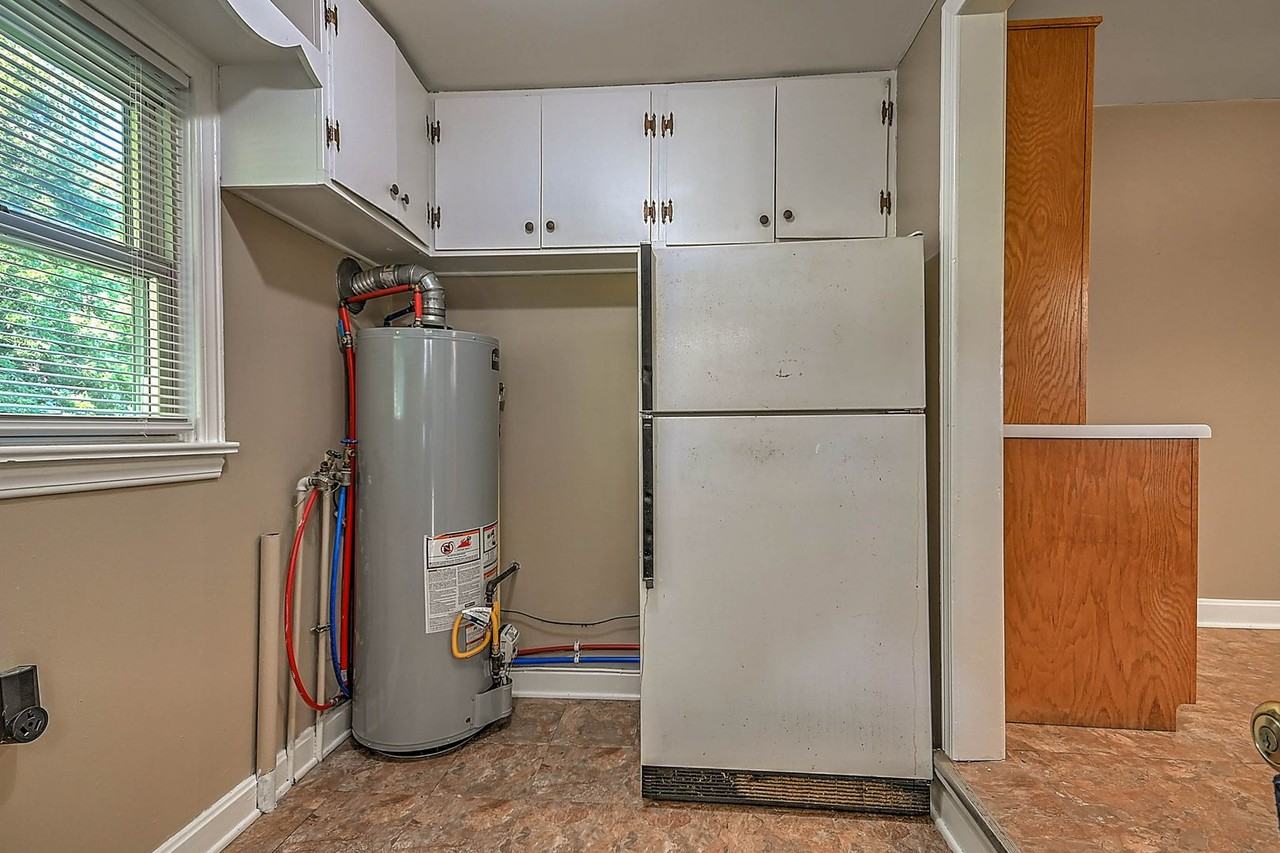 115 Starlite Dr - Photo 6 of 31