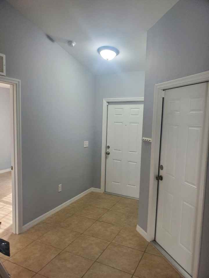 3935 Chiquita Blvd S - Photo 4 of 11