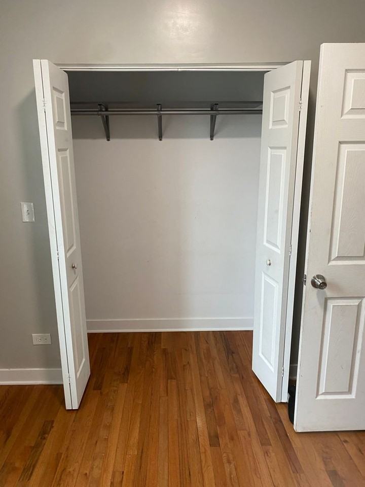 6402 South Eberhart Avenue #2S - Photo 2 of 10