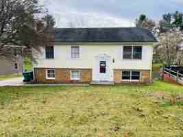 featured image of 208 Ardmore St