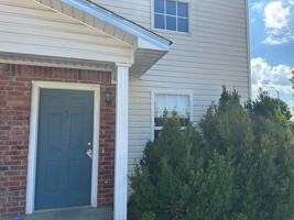 featured image of 1131 E 9th St