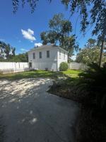 featured image of 105 E North St