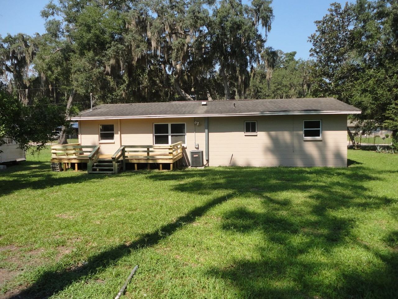 2221 Southeast 44th Terrace - Photo 2 of 14