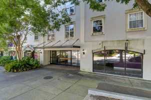 featured image of 2002 Greene St #113