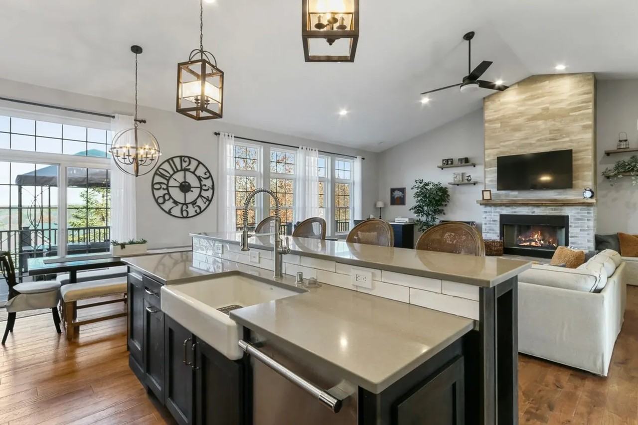 1175 La Salle Ct - Photo 4 of 23