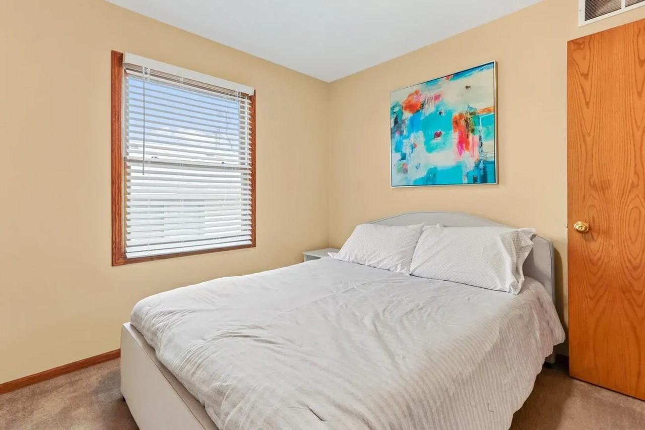950 Rhyners Ln - Photo 7 of 10