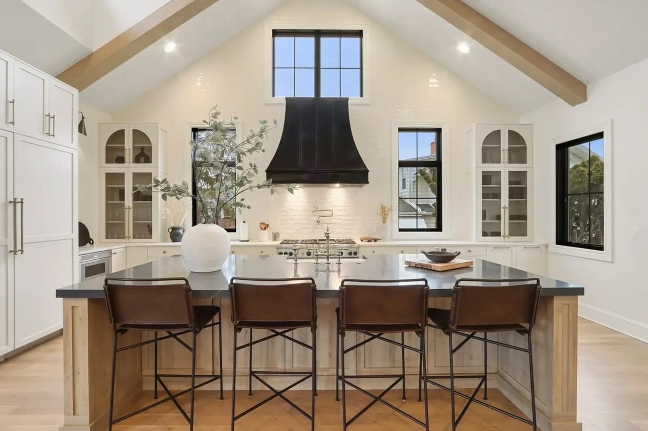 1229 W Main St - Photo 6 of 16