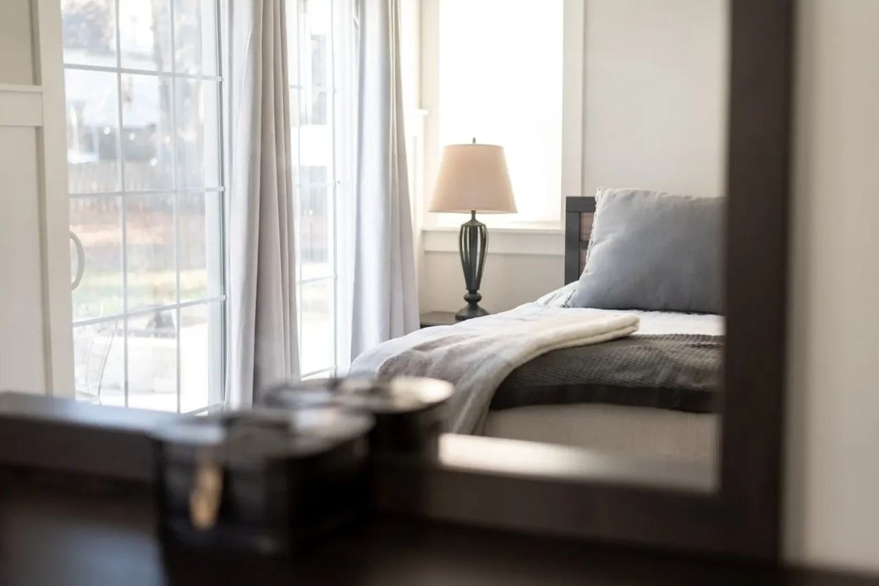 122 Williams St - Photo 5 of 10