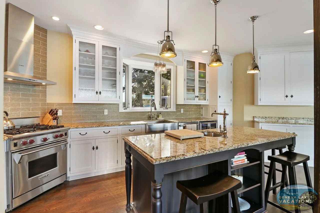 W5284 Lauderdale Dr - Photo 6 of 19