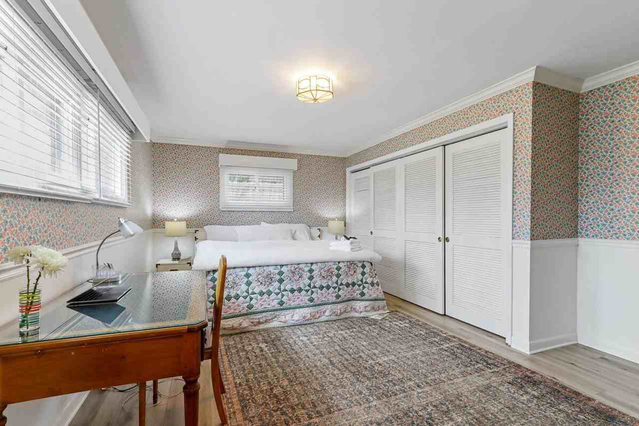 222 Ridge Rd - Photo 5 of 9