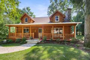 featured image of 465 Sylvan Dr