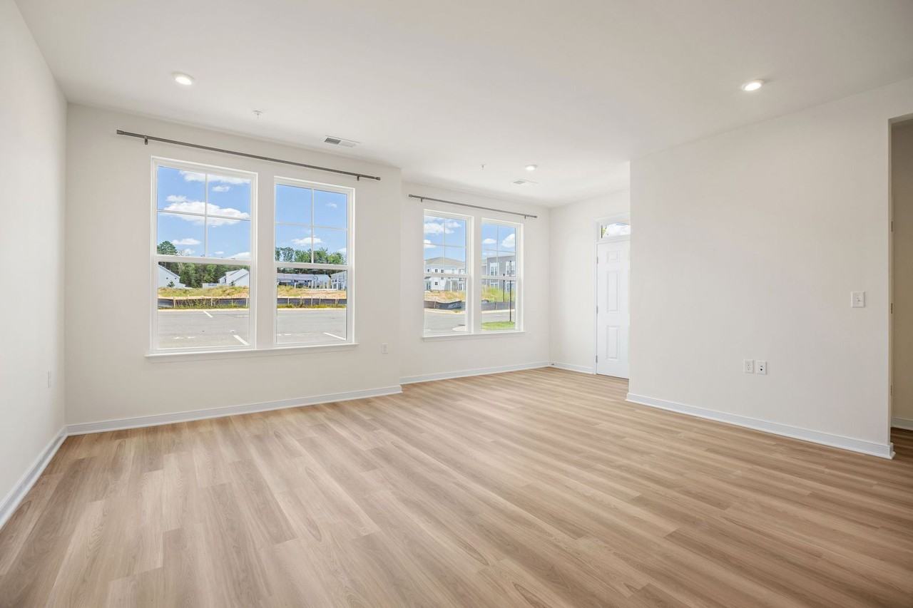 4008 Next Level Trce - Photo 4 of 29