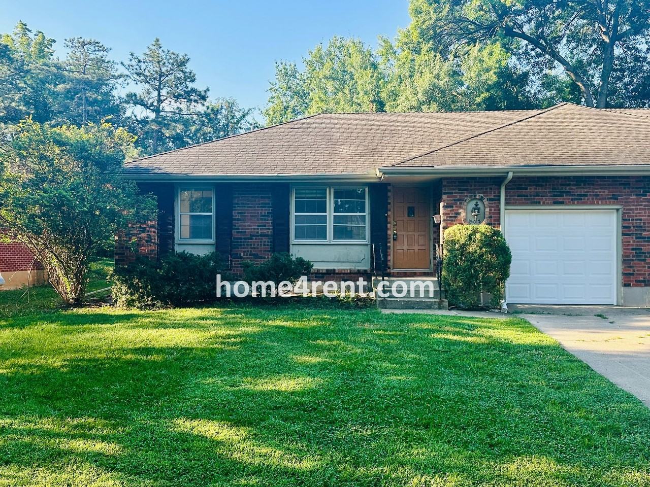 15013 E 46th St S - Photo 2 of 43