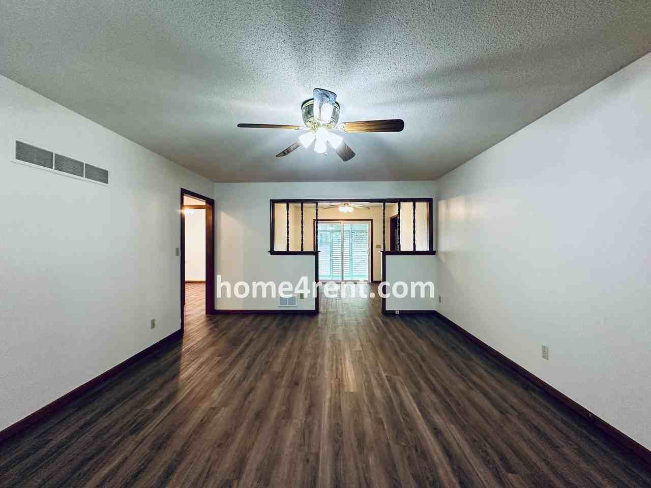 15013 E 46th St S - Photo 6 of 43