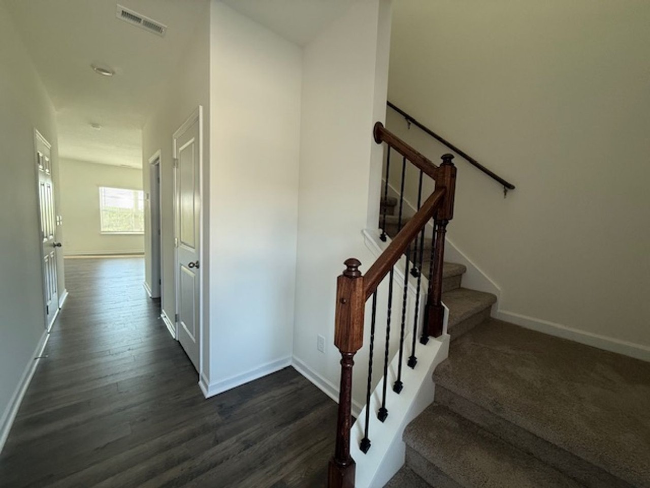3482 Tyee Crossing Way - Photo 2 of 18