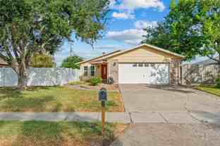 1305 Harbor Lights Dr - Photo 1 of 1