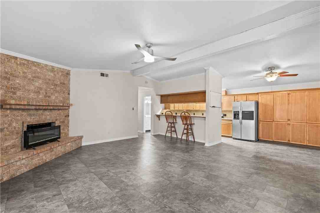 1305 Harbor Lights Drive - Photo 3 of 31