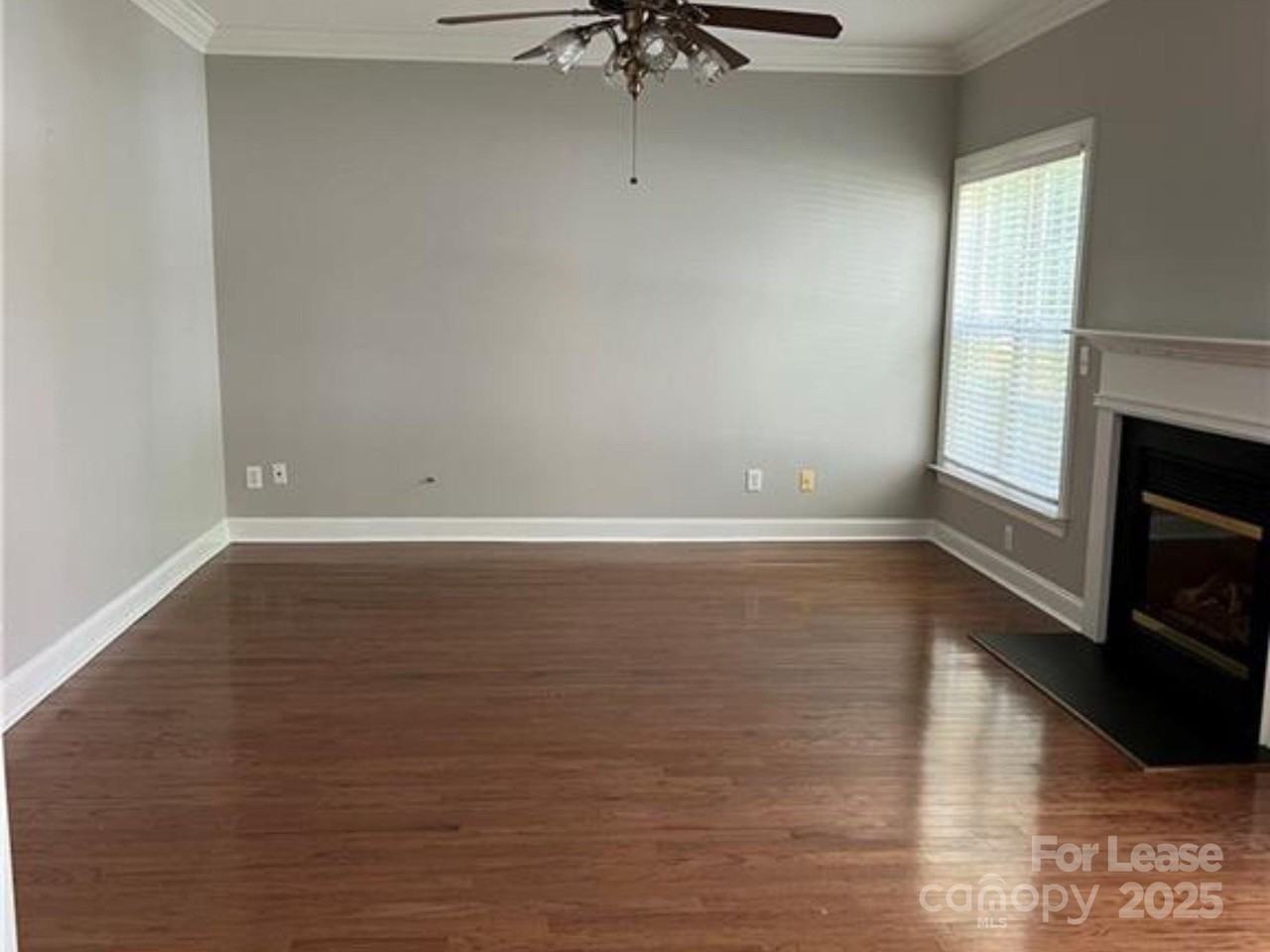 7010 Duchamp Dr - Photo 6 of 8