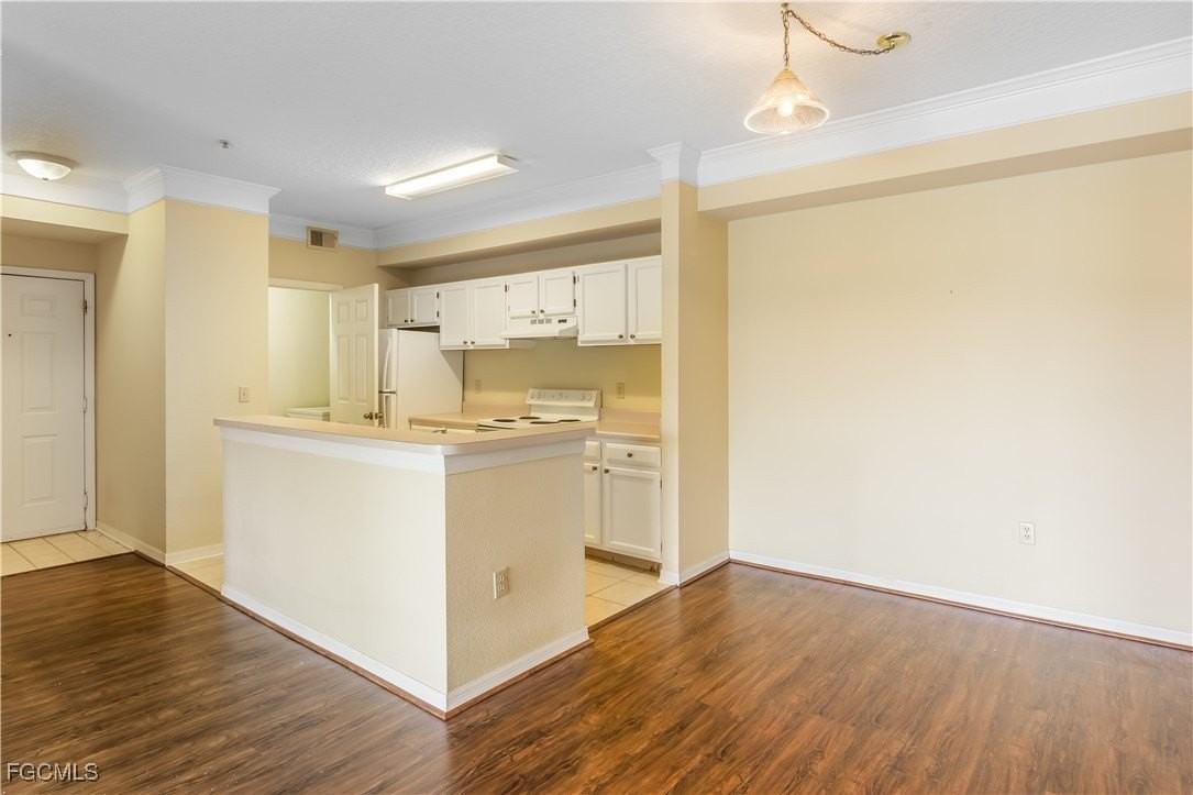 11490 Villa Grand Apt 224 #224 - Photo 4 of 30